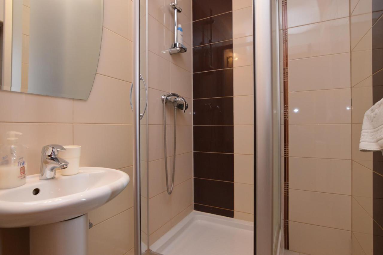 Grandville Apartments Bucureşti Ngoại thất bức ảnh
