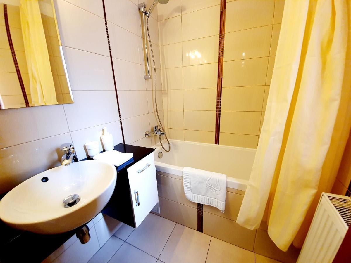 Grandville Apartments Bucureşti Ngoại thất bức ảnh