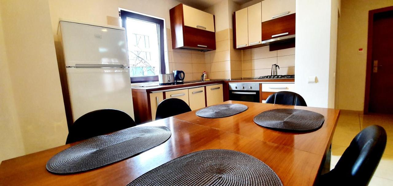 Grandville Apartments Bucureşti Ngoại thất bức ảnh