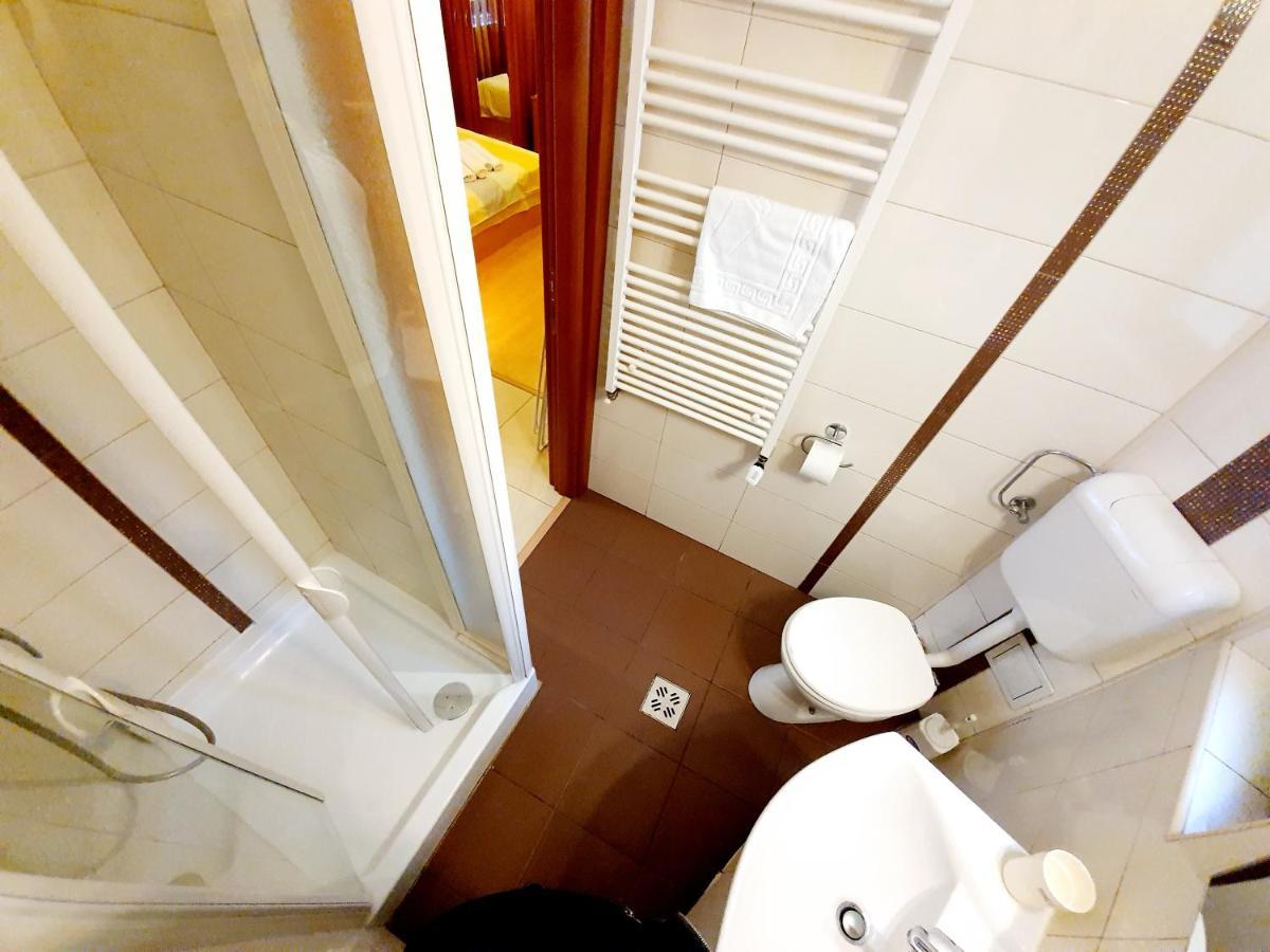 Grandville Apartments Bucureşti Ngoại thất bức ảnh
